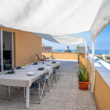 La Terrazza Di كيافاري المظهر الخارجي الصورة