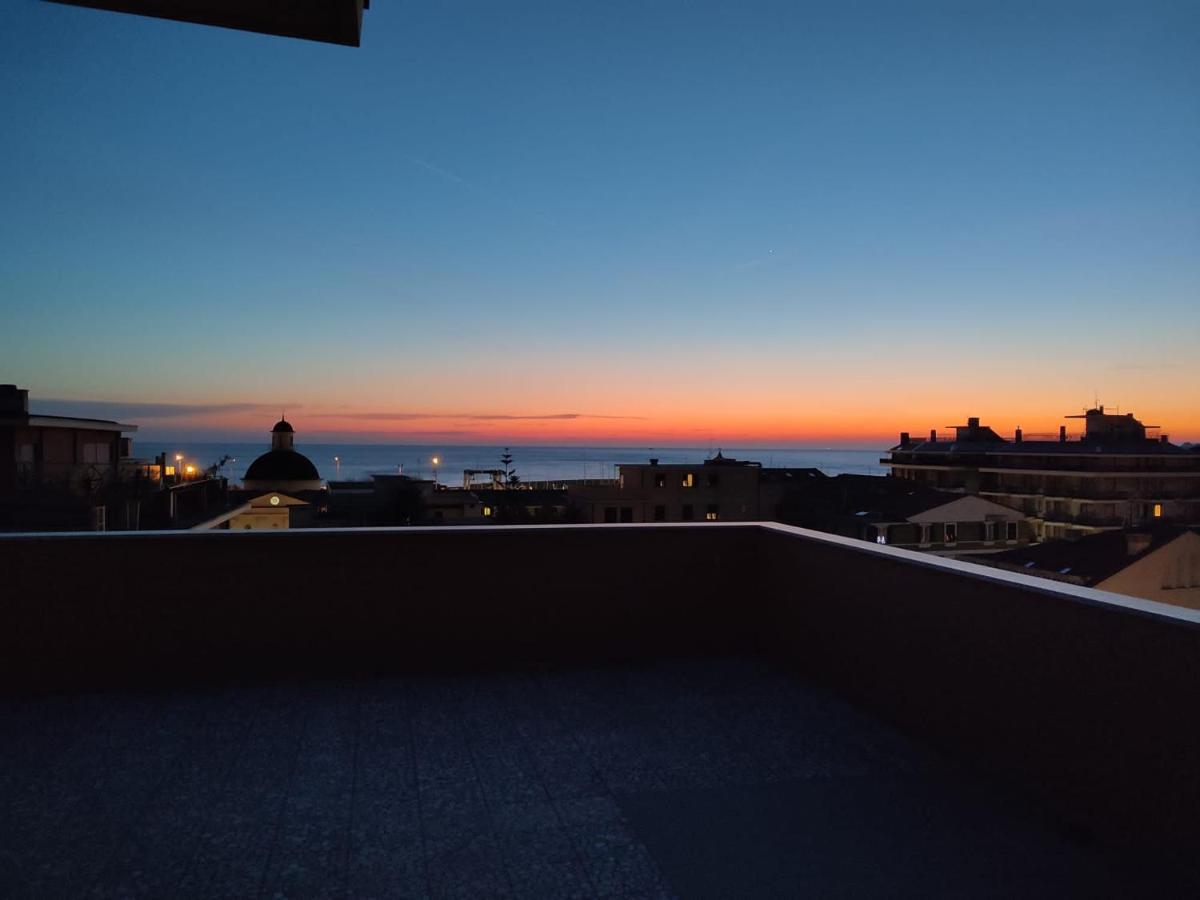 La Terrazza Di كيافاري المظهر الخارجي الصورة